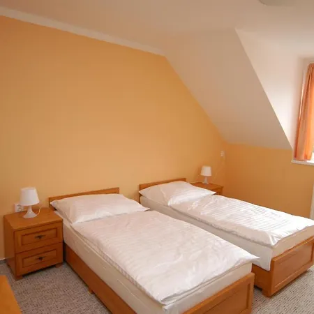 Toscca Ξενοδοχείο Čelákovice